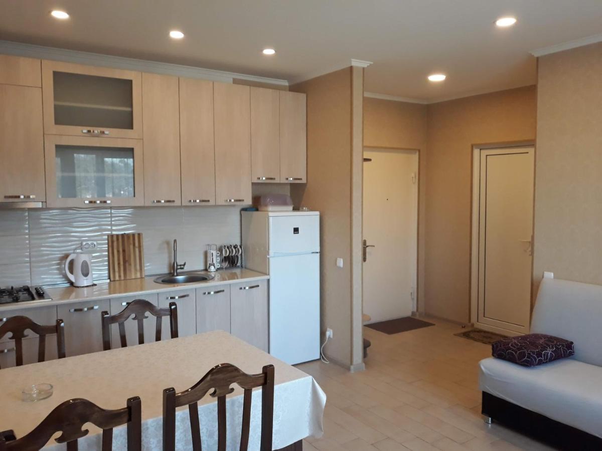 Grigol'S Apartament Tbilisi Bagian luar foto